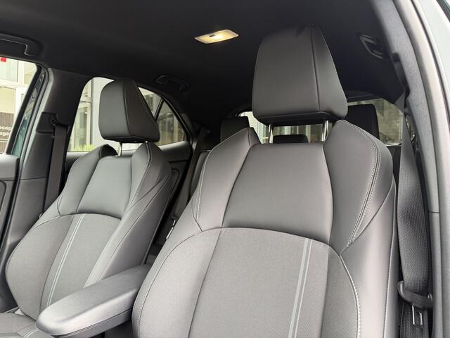 Toyota YARIS Cross 1.5 Hybrid 130 Executive Rondom zicht camera, Elektrische achterklep, Dodehoekdetectie