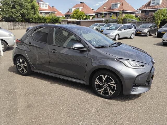 Toyota YARIS 1.5 Hybrid 115 Style blindspot*camera* parkeersensoren*stuurverwarming