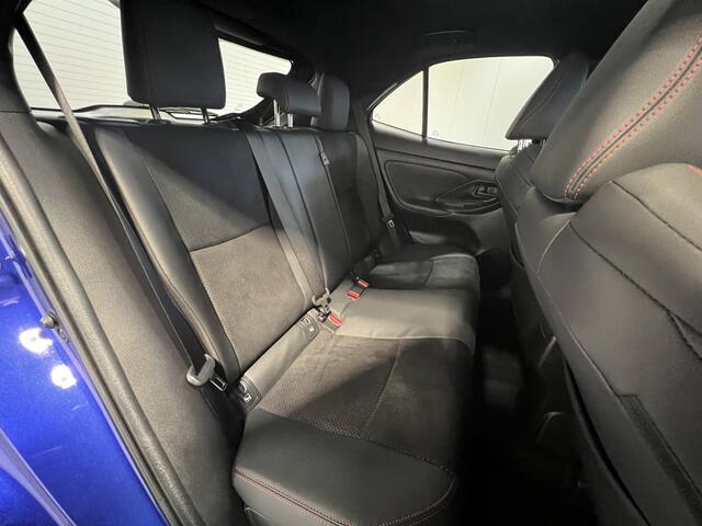 Toyota YARIS Cross 1.5 Hybrid 130 GR SPORT | Android Auto/Apple Carplay | LM Velgen 18" | Voorstoelen Verwarmd | Cruise Control Adaptief | PDC Voor en Achter | Airco |