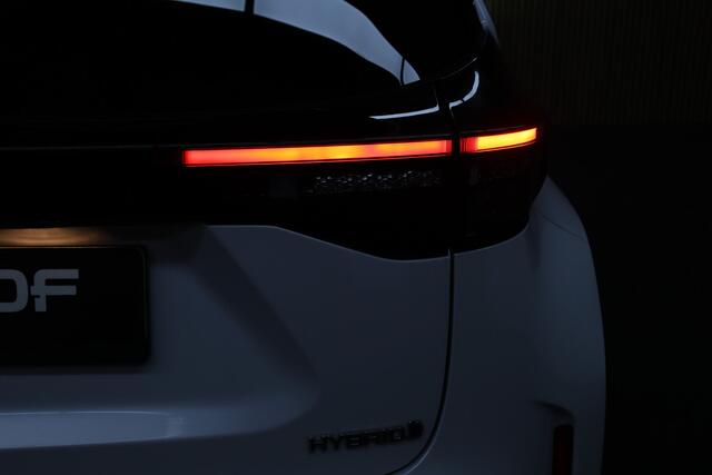 Toyota YARIS Cross 1.5 Hybrid Executive | JBL Audio | Panoramadak | Adaptive-cruise | Camera | Clima | Stoel & Stuurverwarming | Parkeersensoren V+A | Apple Carplay | Elek. Achterklep | Navigatie | Keyless | Dodehoekdetectie