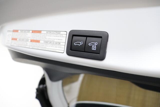 Toyota YARIS Cross 1.5 Hybrid Executive | JBL Audio | Panoramadak | Adaptive-cruise | Camera | Clima | Stoel & Stuurverwarming | Parkeersensoren V+A | Apple Carplay | Elek. Achterklep | Navigatie | Keyless | Dodehoekdetectie