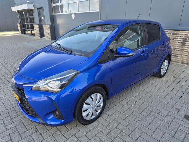 Toyota YARIS 1.0 VVT-i Comfort,Camera,Pakeersensoren.