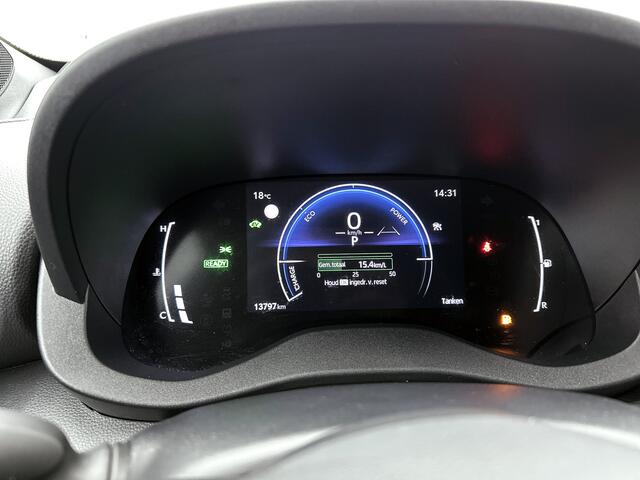 Toyota YARIS Cross 1.5 Hybrid 115 First Edition + | BTW | Stoel+stuurverwarming | Draadloze telefoonlader | Navigatie | Apple CarPlay/Android auto | Cruise Control Adaptive |