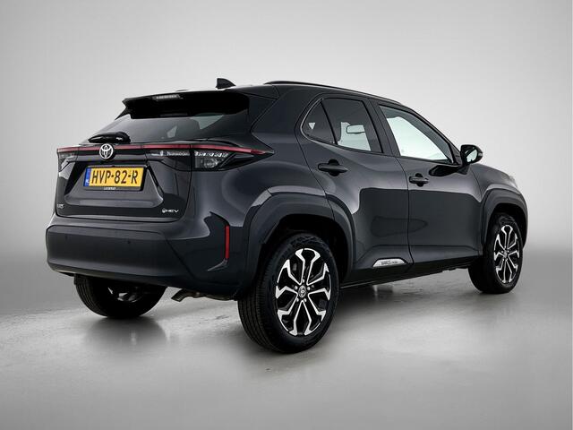 Toyota YARIS Cross 1.5 Hybrid 115 Dynamic Comfort Pack | Lichtmetalen velgen 17' | Voorstoelen & Stuurwiel verwarmd |