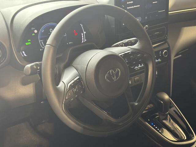 Toyota YARIS Cross 1.5 Hybrid 130 Dynamic / 100% Nieuw / Applecarplay/Android Auto / Stoel, Stuur & Voorruitverwarming /