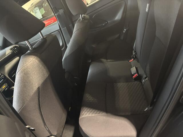 Toyota YARIS Cross 1.5 Hybrid 130 Dynamic / 100% Nieuw / Applecarplay/Android Auto / Stoel, Stuur & Voorruitverwarming /