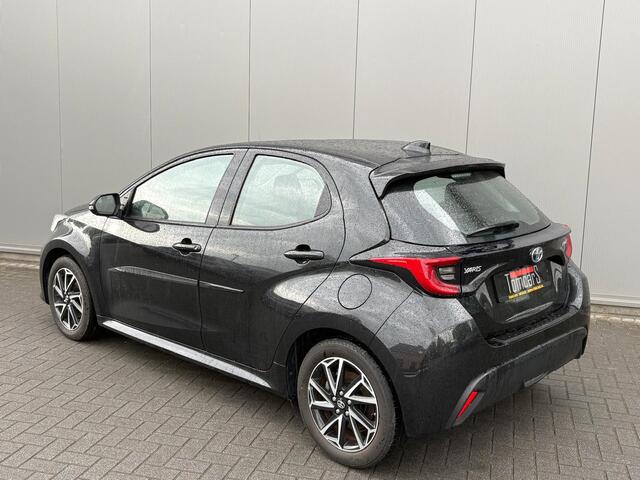 Toyota YARIS 1.5i Full-Hybrid 116PK Dynamic Carplay-android/Camera/Adapt.-cruise/Stoelverwarming