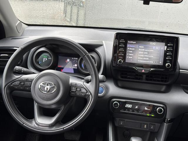 Toyota YARIS 1.5i Full-Hybrid 116PK Dynamic Carplay-android/Camera/Adapt.-cruise/Stoelverwarming