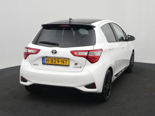 Toyota YARIS 1.5 Hybrid GR-Sport | NL Auto | Half Leder |