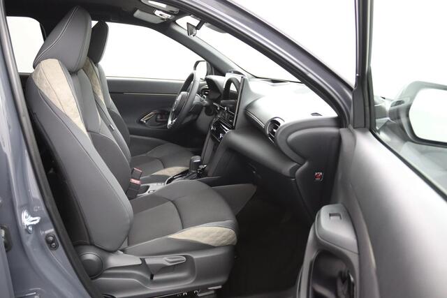 Toyota YARIS Cross 1.5 Hybrid 130 Executive | Head Up Display | JBL | Led Matrix Koplampen | Bi-Tone |