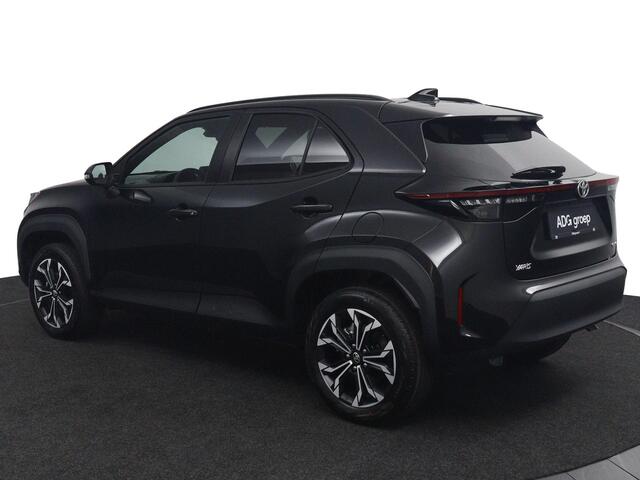 Toyota YARIS Cross 1.5 Hybrid 130 First Edition | NIEUWE YARIS CROSS | Dodehoek Detectie | Stoel en Stuurverwarming | Keyless Entry | Parkeersensoren Rondom | Navigatie |