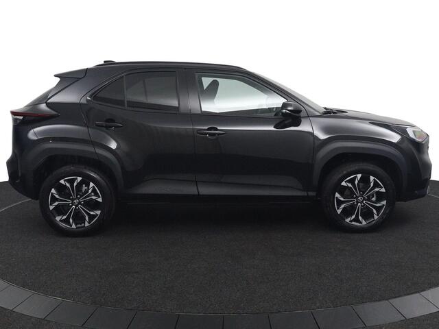 Toyota YARIS Cross 1.5 Hybrid 130 First Edition | NIEUWE YARIS CROSS | Dodehoek Detectie | Stoel en Stuurverwarming | Keyless Entry | Parkeersensoren Rondom | Navigatie |
