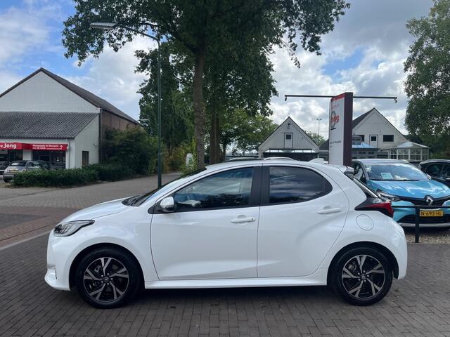 Toyota YARIS 1.5 HYBRID 115 DYNAMIC / CARPLAY / CAMERA / ADAP. CRUISE / DAB / AIRCO-ECC / LED / KEYLESS / STOEL+STUUR VERWARMING