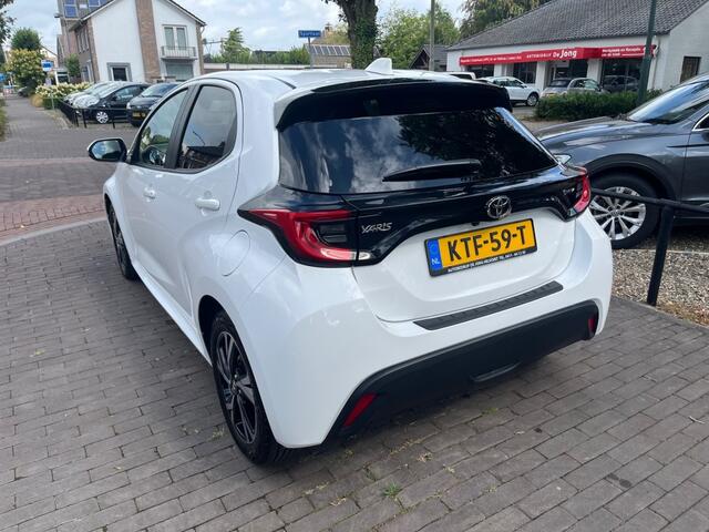 Toyota YARIS 1.5 HYBRID 115 DYNAMIC / CARPLAY / CAMERA / ADAP. CRUISE / DAB / AIRCO-ECC / LED / KEYLESS / STOEL+STUUR VERWARMING