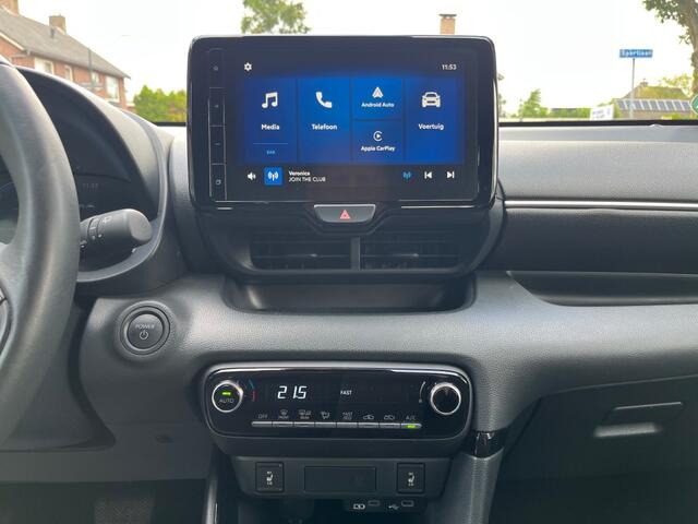 Toyota YARIS 1.5 HYBRID 115 DYNAMIC / CARPLAY / CAMERA / ADAP. CRUISE / DAB / AIRCO-ECC / LED / KEYLESS / STOEL+STUUR VERWARMING