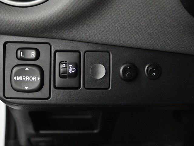 Toyota YARIS 1.5 Hybrid Trend | PDC | Camera | Airco |