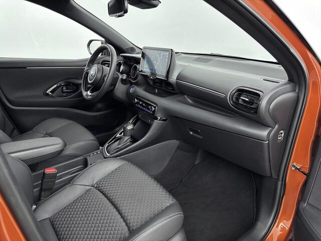Toyota YARIS 1.5 Hybrid Executive | Parkeersensoren V+A | Blindspot | Stoelverwarming |