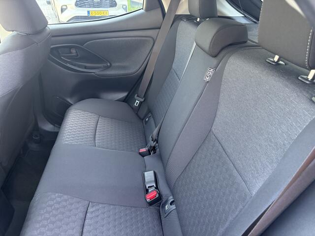 Toyota YARIS 1.5 Hyb. Dynamic Limited | Stoelverwarming | All Seasons