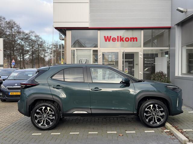 Toyota YARIS Cross 1.5 Hybrid 130 Style Edition Parkeersensoren, Dodehoekdetectie, Navigatie