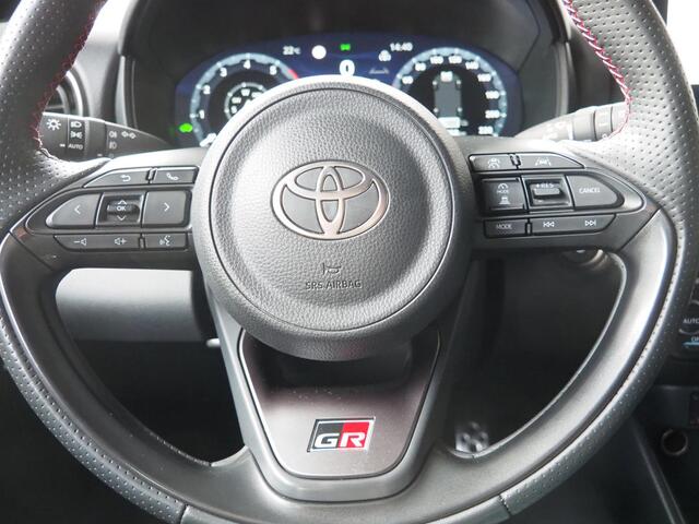 Toyota YARIS 1.5 Hybrid 130 GR SPORT