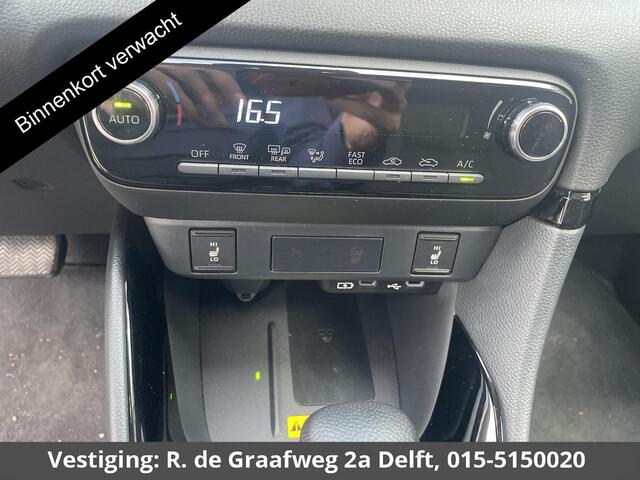 Toyota YARIS 1.5 Hybrid 115 Dynamic | Stuur & Stoel Verwarming | Parkeersensoren | Adaptieve Cruise Control | BSM