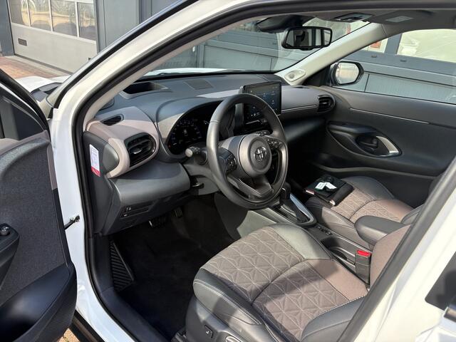 Toyota YARIS Cross 1.5 Hybrid Executive Automaat JBL/HUD/DODEHOEK/KEYLESS/CAMERA/ADAPT.CRUISE/18INCH