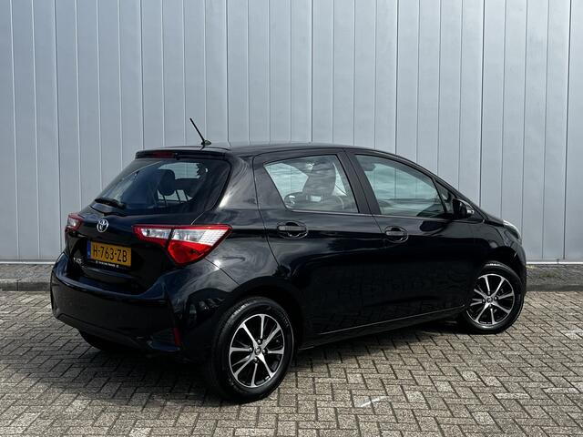 Toyota YARIS 1.0 VVT-i Connect Airco Apple Carplay Android auto dealer onderhouden