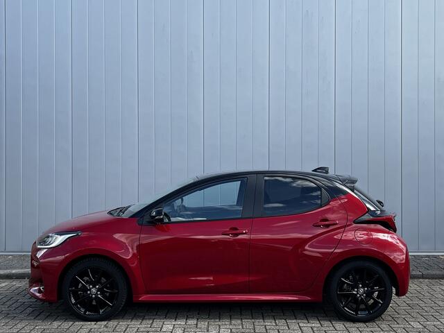 Toyota YARIS 1.5 Hybrid Tokyo Spirit Bi-Tone Stoelverwarming Trekhaak