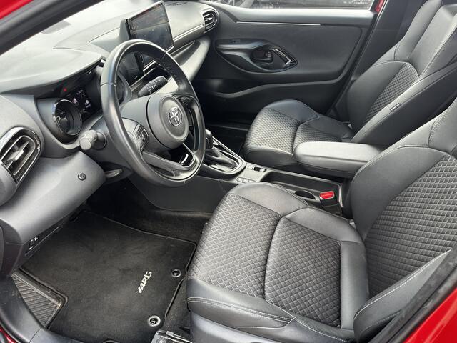 Toyota YARIS 1.5 Hybrid Tokyo Spirit Bi-Tone Stoelverwarming Trekhaak