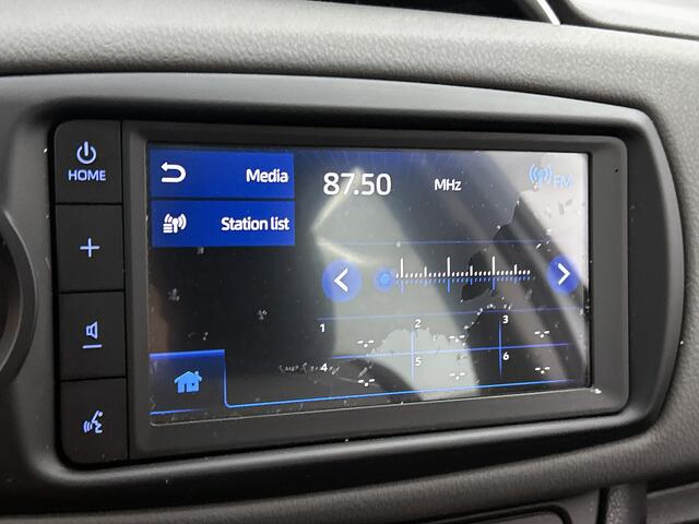 Toyota YARIS 1.0 VVT-i Connect | Trekhaak |