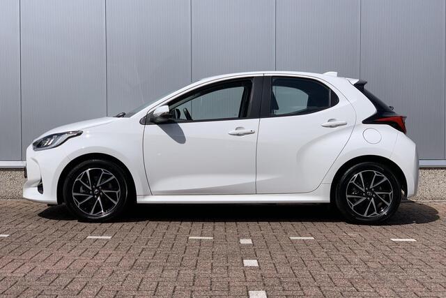 Toyota YARIS 1.5 Hybrid Dynamic | Camera | DAB+ |