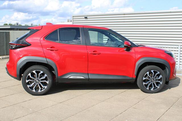 Toyota YARIS Cross 1.5 Hybrid First Edition Navigatie / Camera / Trekhaak