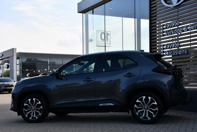 Toyota YARIS Cross 1.5 Hybrid Dynamic Limited Automaat 116pk | Panoramadak | Trekhaak | Head-up display | Stoelverwarming |