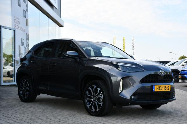 Toyota YARIS Cross 1.5 Hybrid Dynamic Limited Automaat 116pk | Panoramadak | Trekhaak | Head-up display | Stoelverwarming |