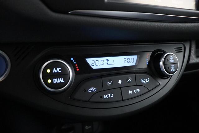 Toyota YARIS 1.5 Hybrid Dynamic | Navigatie | Trekhaak | Parkeer camera |