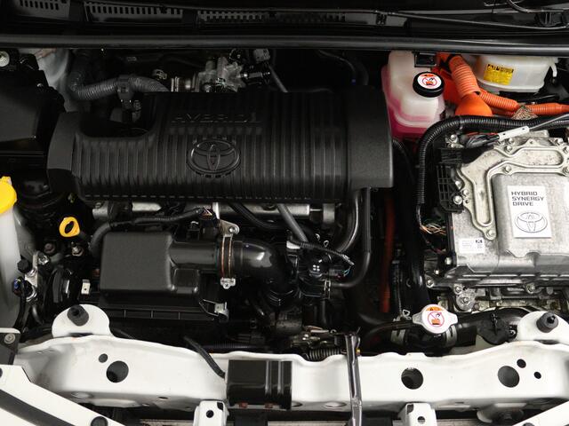 Toyota YARIS 1.5 Hybrid Executive | Navigatie | Panoramadak | Half leder | Camera |