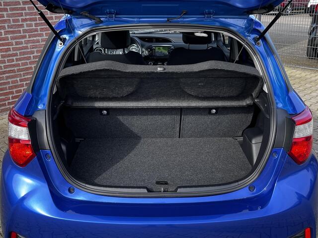 Toyota YARIS 1.5 Hybrid Y20 *Navi*All-weather banden*