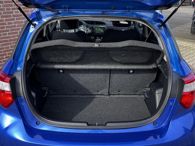Toyota YARIS 1.5 Hybrid Y20 *Navi*All-weather banden*