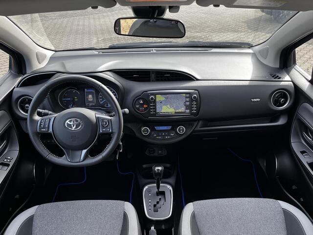 Toyota YARIS 1.5 Hybrid Y20 *Navi*All-weather banden*