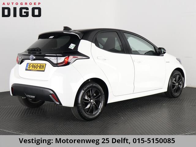 Toyota YARIS 1.5 HYBRIDE BI-TONE SPORT GARANTIE 6-2031 . ADAPTIEVE CRUISE CONTROL . DEALER ONDERHOUDEN . ACHTERUITRIJ CAMERA .