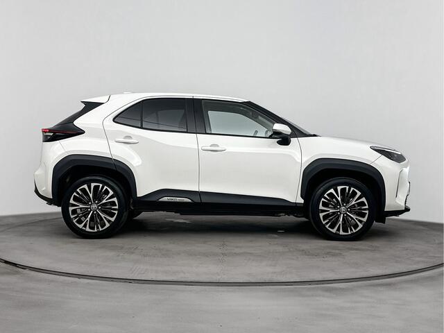Toyota YARIS Cross 1.5 Hybrid Executive | JBL Audio | Parkeersensoren | Stoelverwarming |