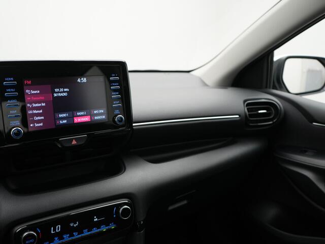 Toyota YARIS 1.5 Hybrid Dynamic | NL Auto | Dealer Onderhouden | Achteruitrijcamera |