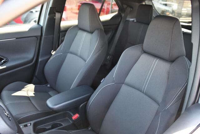 Toyota YARIS Cross 1.5 Hybrid 130 First Edition Automaat 130pk | Nieuw Model | Comfort Pack | Direct uit voorraad leverbaar! |