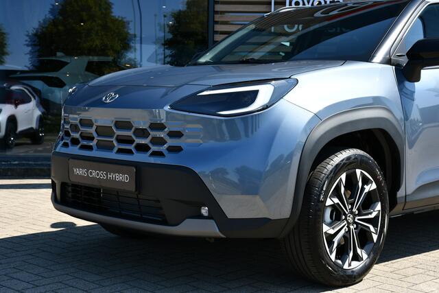 Toyota YARIS Cross 1.5 Hybrid 130 First Edition Automaat 130pk | Nieuw Model | Comfort Pack | Direct uit voorraad leverbaar! |