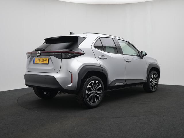 Toyota YARIS Cross 1.5 Hybrid 115 Dynamic | Voorruit-Stuur-Stoelverwarming | Parkeersensoren V+A |