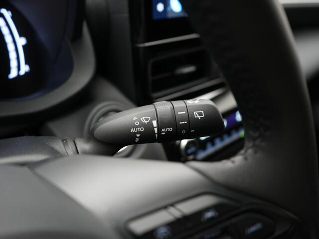 Toyota YARIS Cross 1.5 Hybrid 115 Dynamic | Voorruit-Stuur-Stoelverwarming | Parkeersensoren V+A |