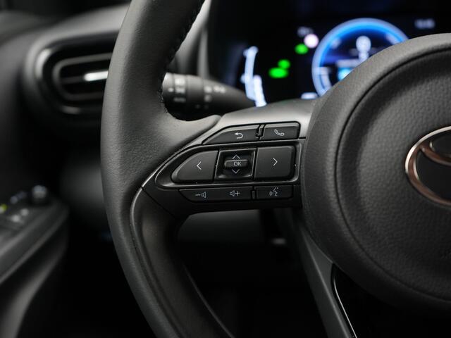 Toyota YARIS Cross 1.5 Hybrid 115 Dynamic | Voorruit-Stuur-Stoelverwarming | Parkeersensoren V+A |