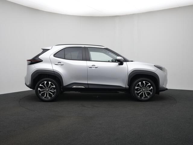 Toyota YARIS Cross 1.5 Hybrid 115 Dynamic | Voorruit-Stuur-Stoelverwarming | Parkeersensoren V+A |