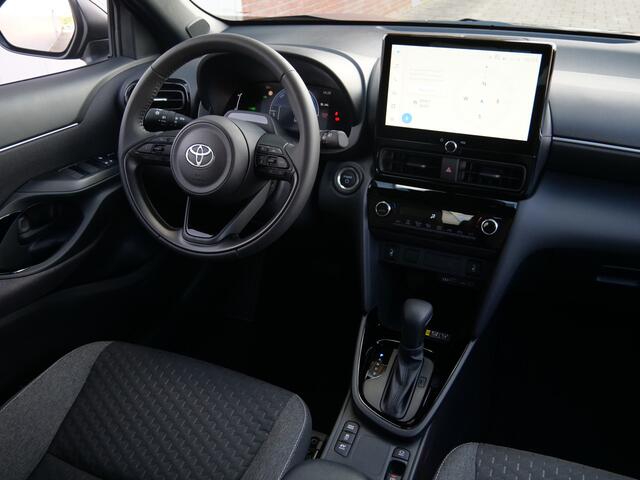 Toyota YARIS Cross 1.5 Hybrid 130pk Dynamic Automaat DAB / Apple Carplay / Camera / 17 inch / Stoelverwarming