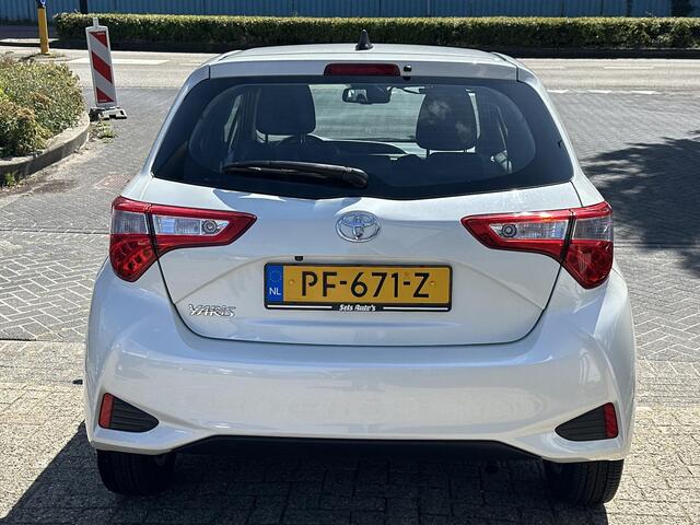 Toyota YARIS 1.5 VVT-i Executive UNIEK!12000KM/CAMERA/LEDER/NAVI